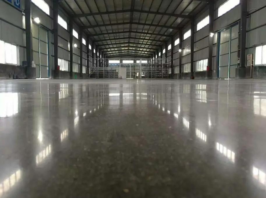 义乌市金刚砂固化剂地坪厂家,凌庭建筑工程,欢迎拨打主页电话